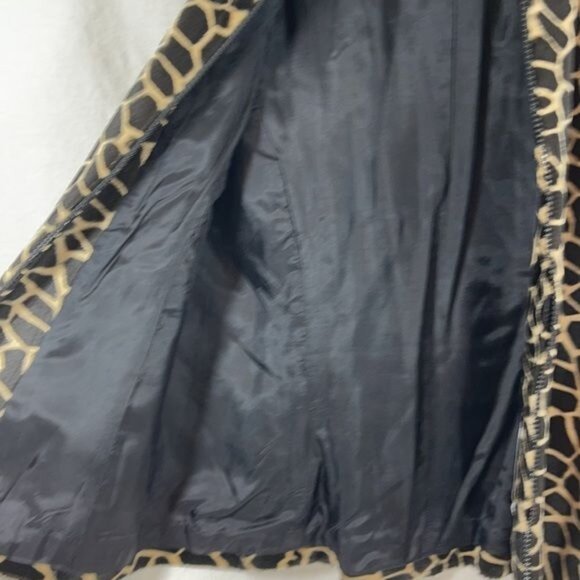 ELLIOTT LAUREN Vintage Giraffe Print Faux Fur Vest - Picture 8 of 8